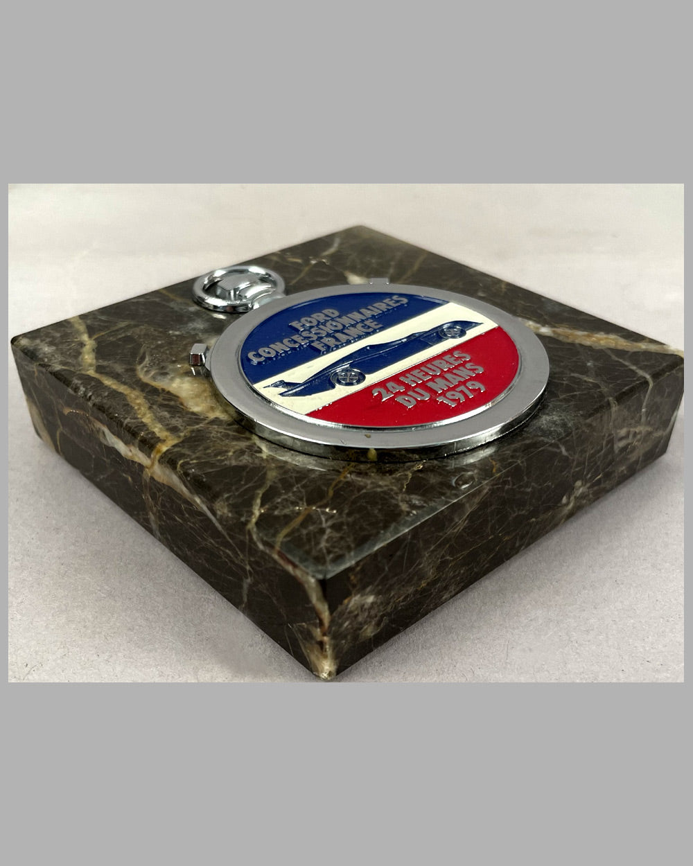 24 Heures du Mans paperweight