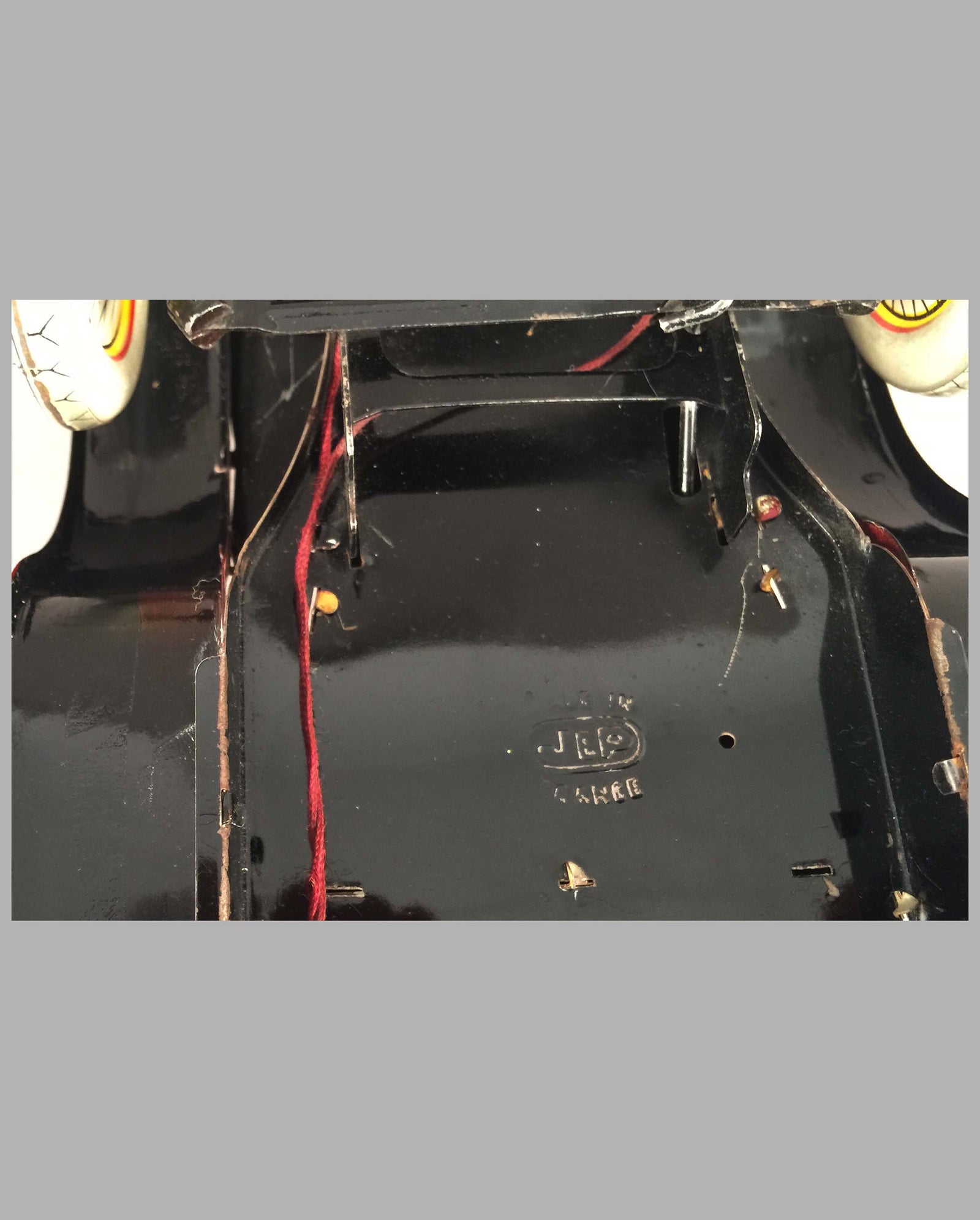 Renault 1920’s Limousine period tin toy by J.E.P. France 7