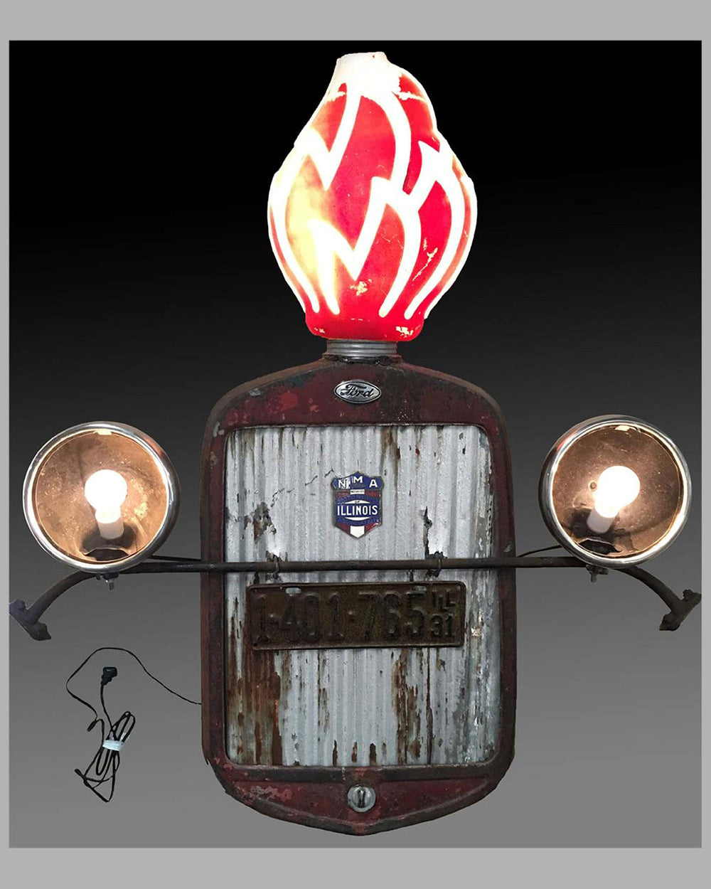 1930年代　希少　Ford V8 レトロ 置物 インテリア 1930's Ford Model A grill light - l'art et l'automobile