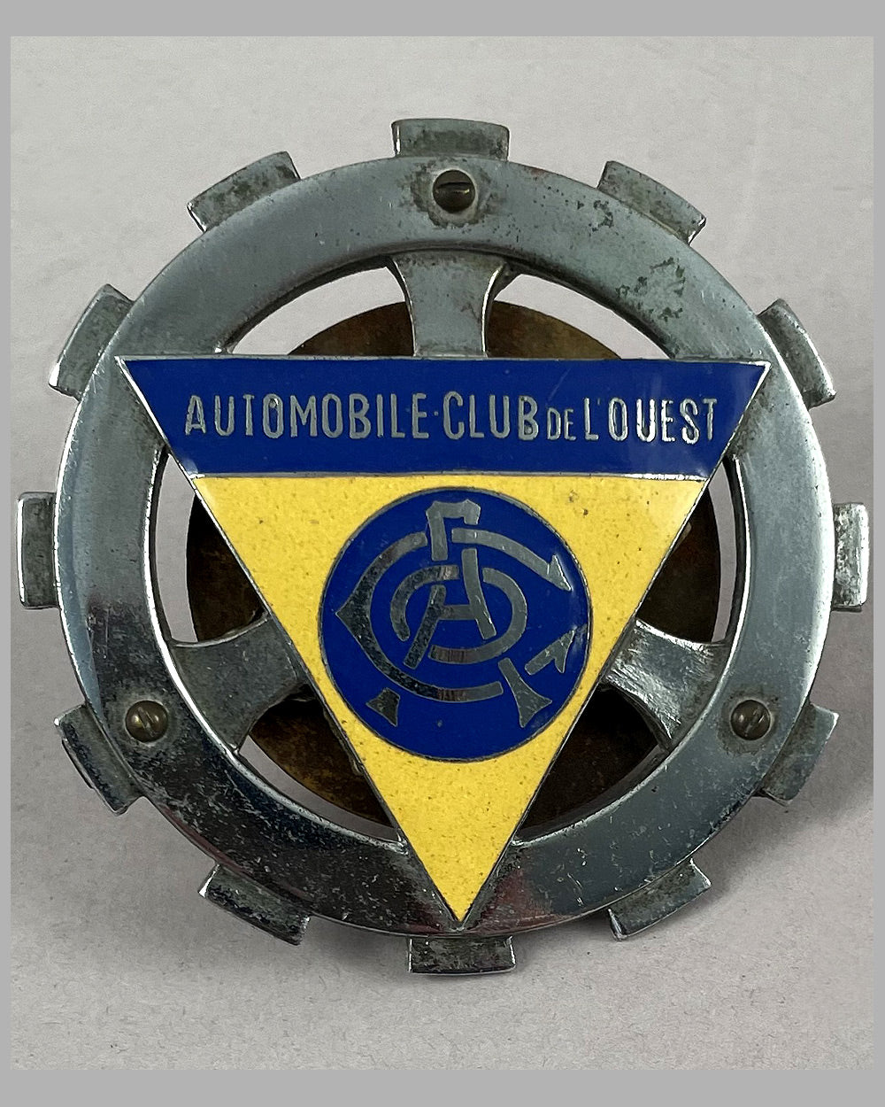 Automobile Club de l’Ouest (ACO) grill badge