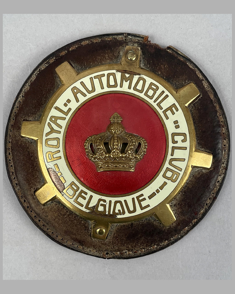 Royal Automobile Club de Belgique display badge on leather base