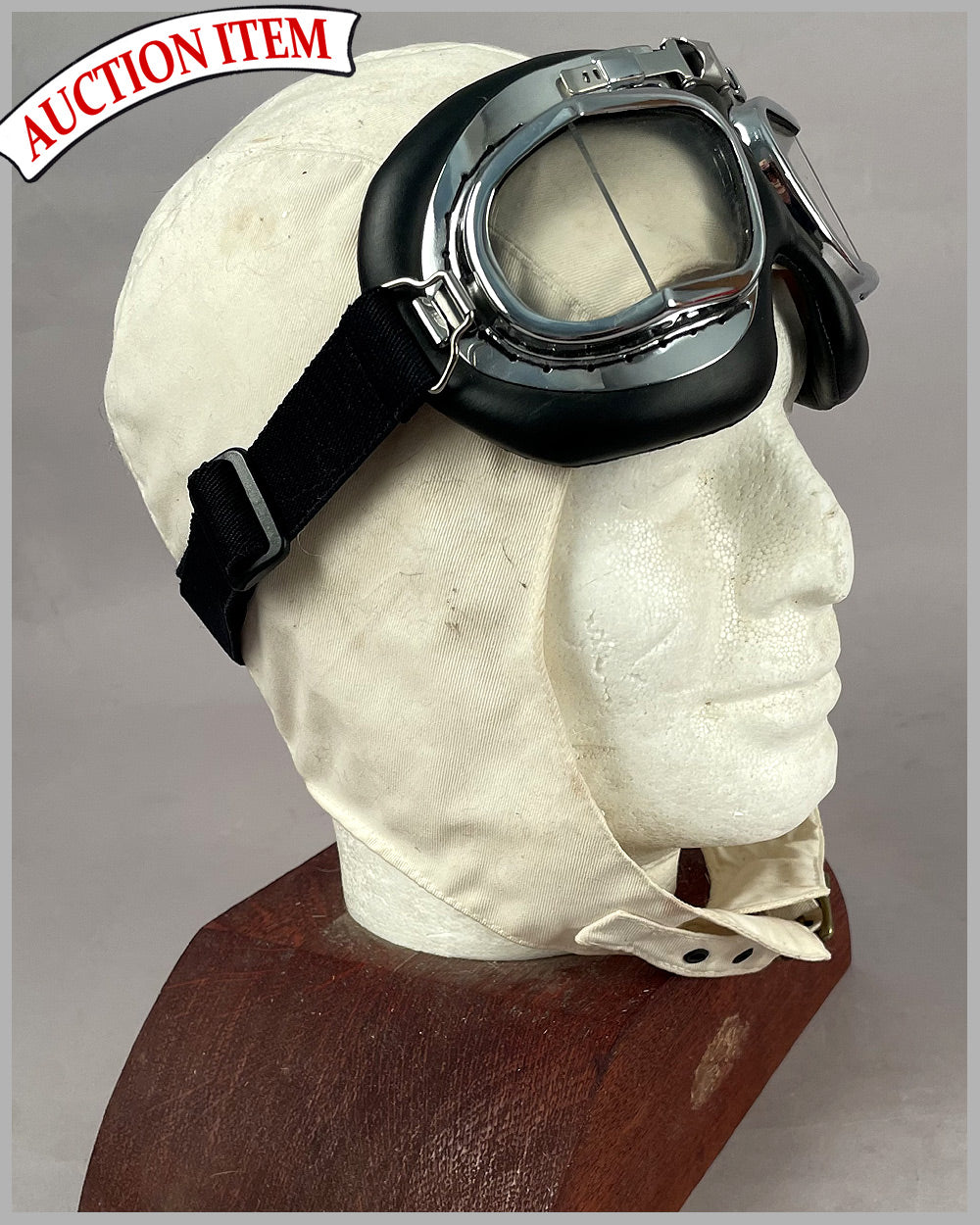 White cloth helmet / bonnet and driving goggles