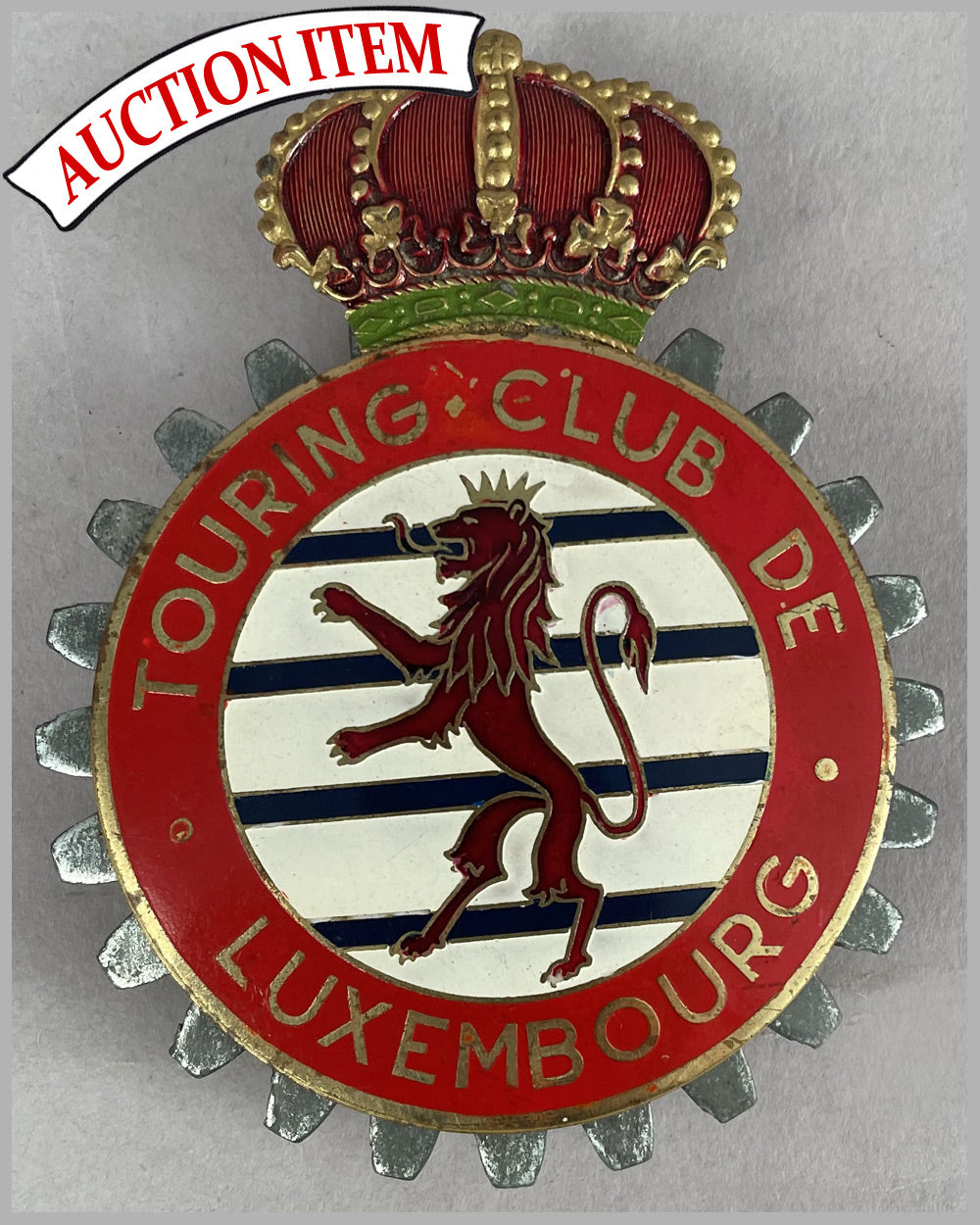 11 - Touring Club de Luxembourg souvenir badge
