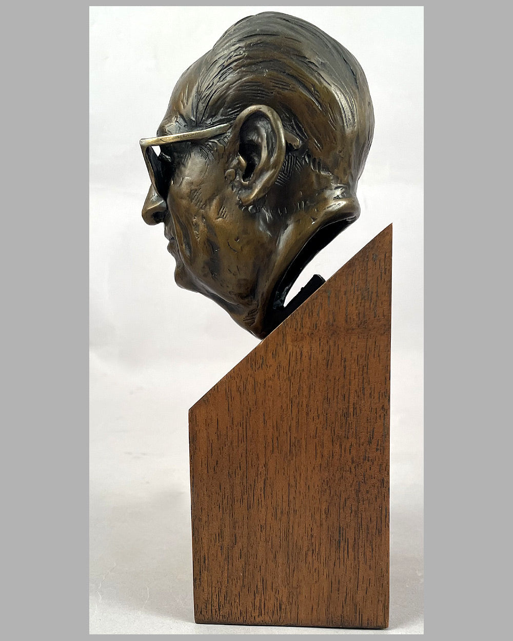 Enzo Ferrari bronze bust by Larry Braun, 1989 3