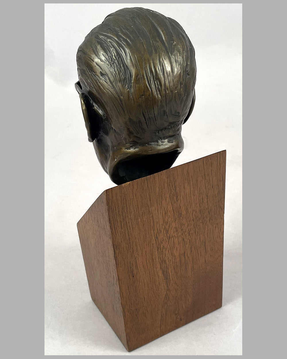 Enzo Ferrari bronze bust by Larry Braun, 1989 4