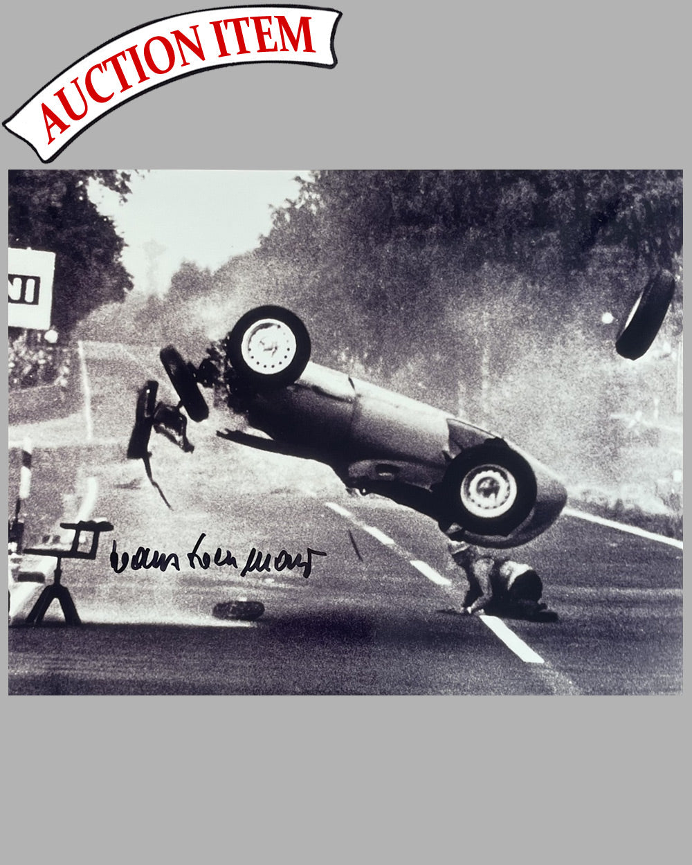 Hans Hermann Grand Prix of Germany at AVUS in 1959 photograph, autographed by Hermann