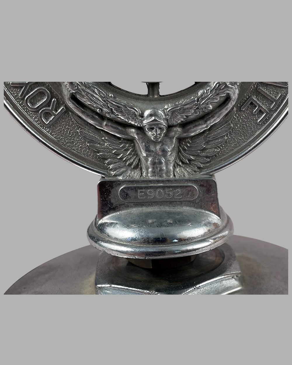 Royal Automobile Club (RAC) associate badge / hood ornament 2