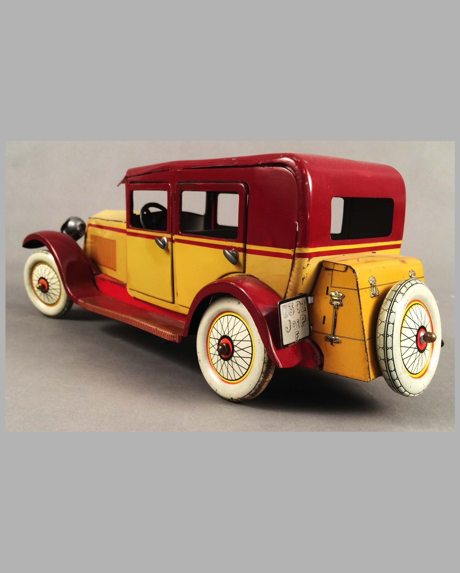Renault 1920’s Limousine period tin toy by J.E.P. France 2