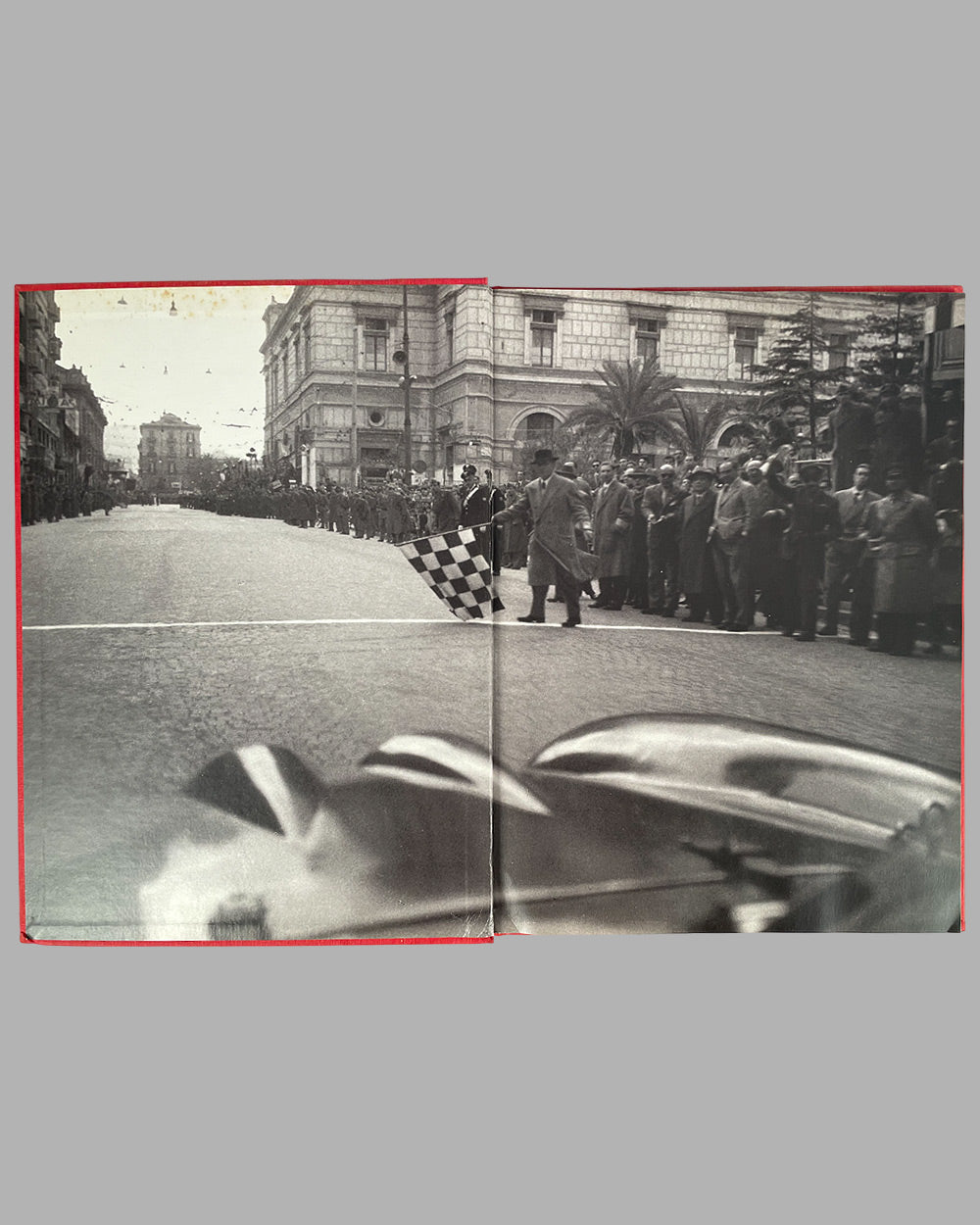 Salute to Ferrari book featuring the photography of Louis Klemantaski and Jesse Alexander 2
