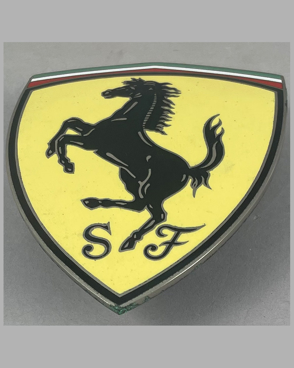 Scuderia Ferrari badge, curved for fender mounting 2