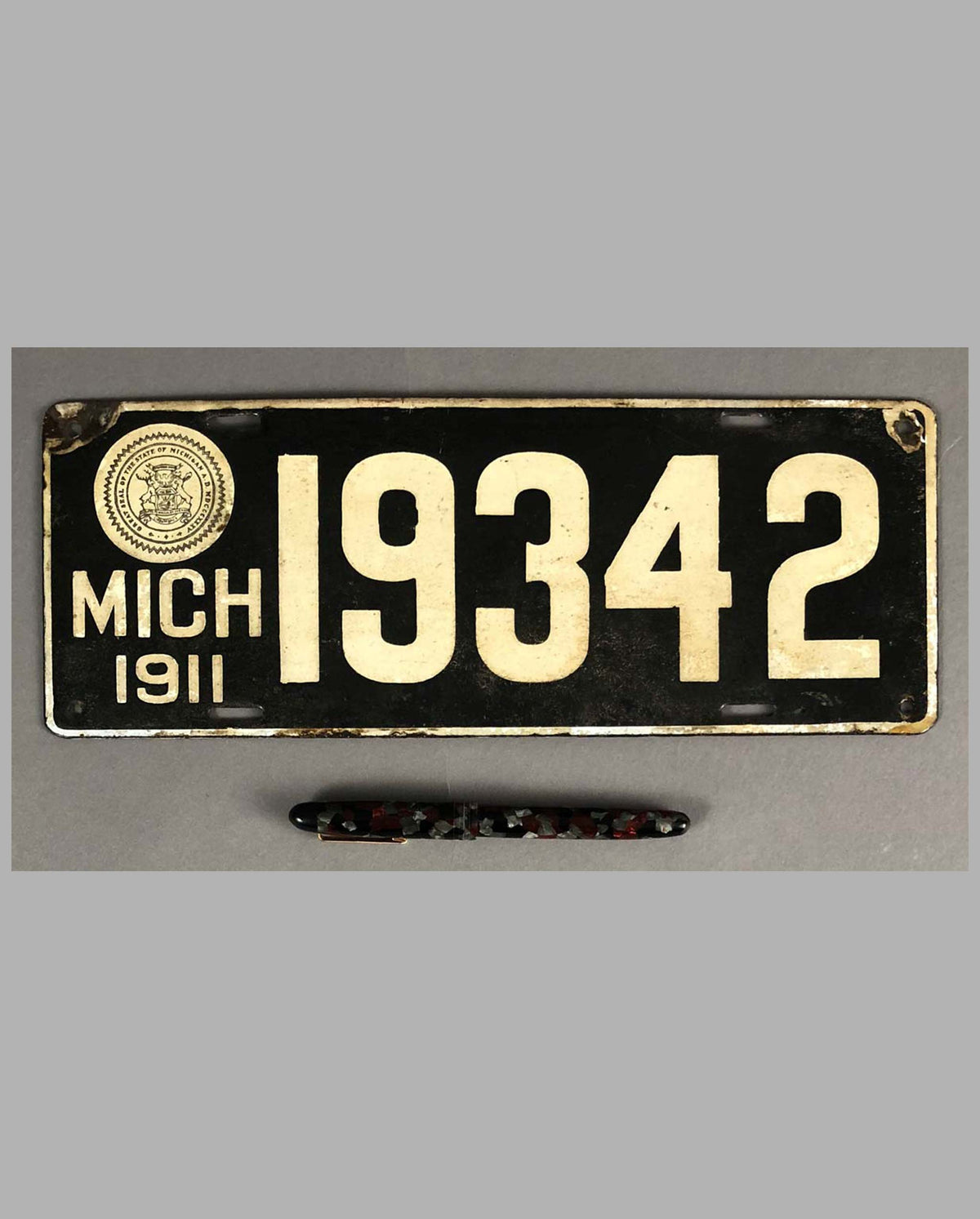 1911 Michigan enamel license plate