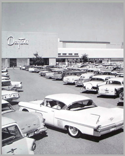 1961 large period photograph, Minneapolis Shopping Center 2