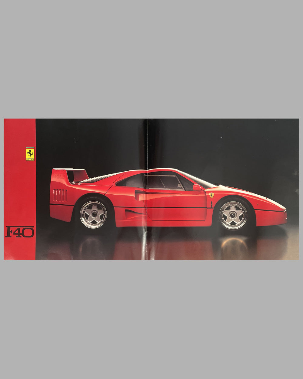 1987 Ferrari F40 factory sales brochure 3