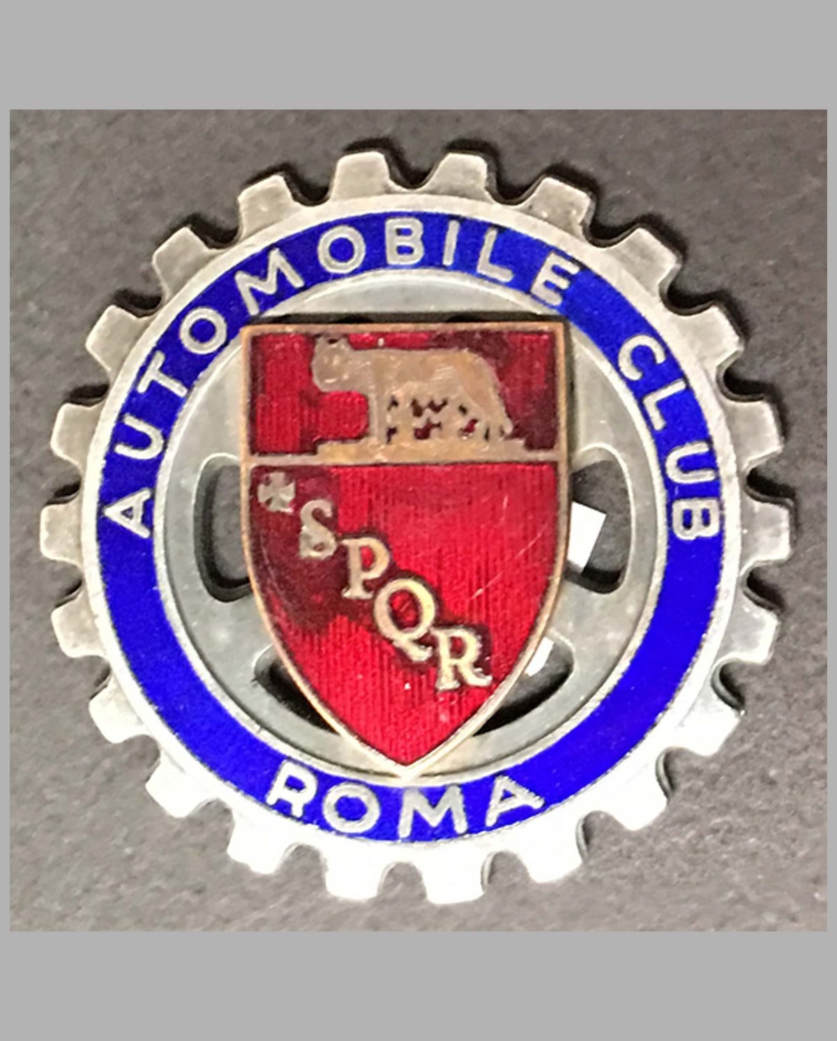 Automobile Club Roma grille badge