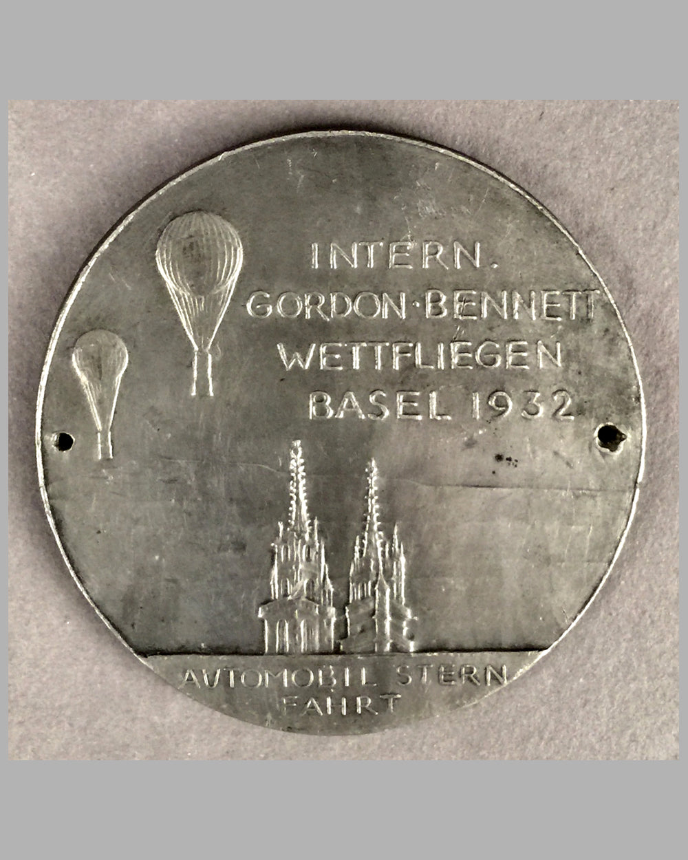 1932 International Gordon Bennett balloon race in Basel Germany pewter badge