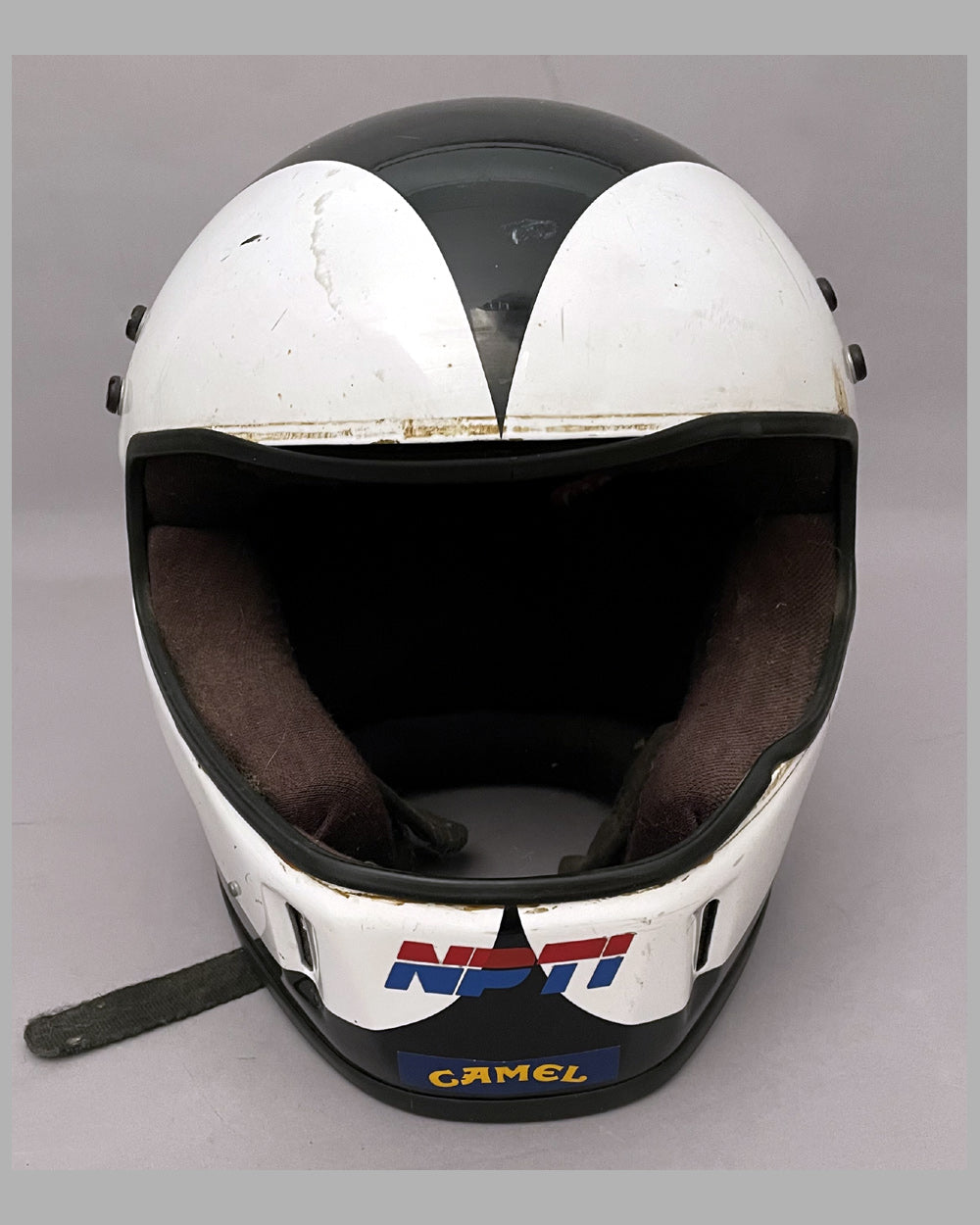 Bob Earl's 1990-92 D. J. racing helmet Bob Earl's 1990-92 D. J. racing helmet