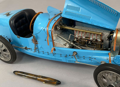Bugatti T35 model by Art Collection/Fontenelle, 1/8 scale
