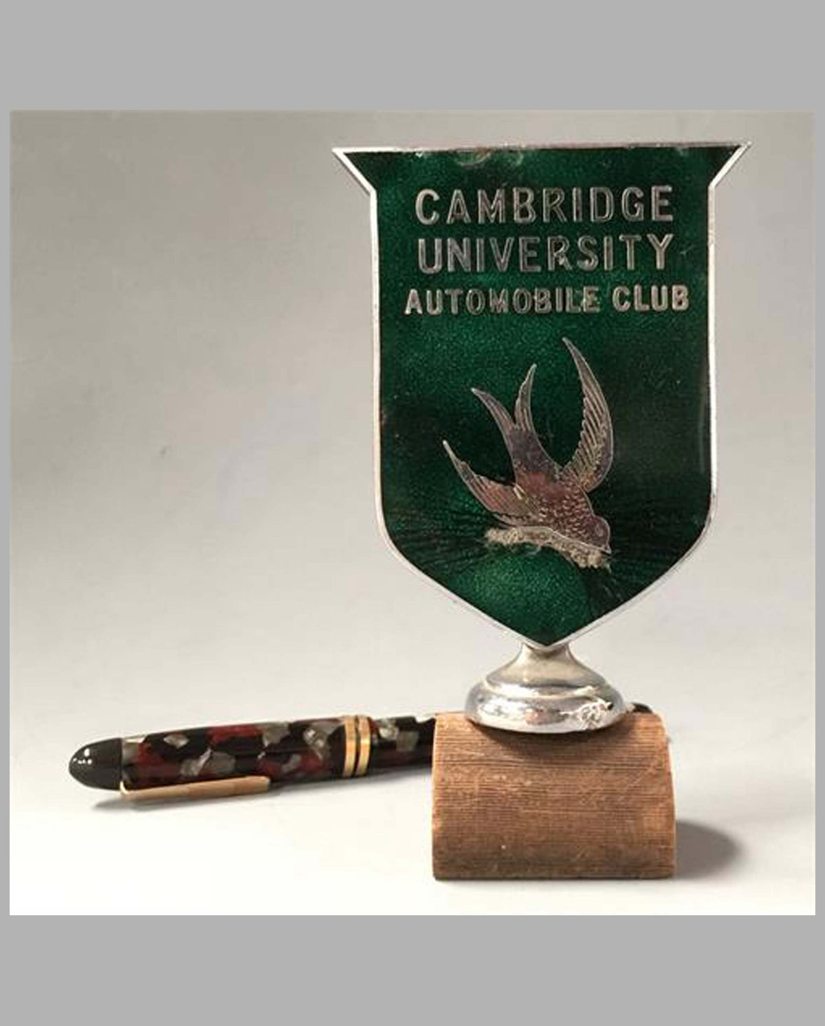 Cambridge University Automobile Club member’s badge / Hood ornament, U.K.