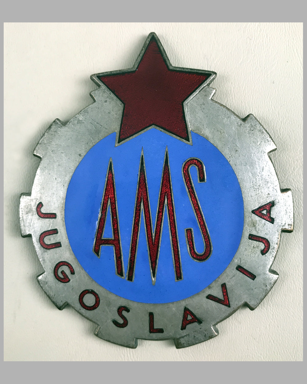 Automobile &amp; Motorcycle Club of Yugoslavia member’s grill badge